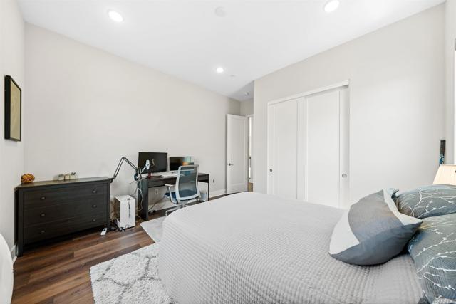 5347 Morning Sage Way, San Diego CA: https://media.crmls.org/mediaz/4dc99c5a-a511-45b3-9c12-4bb3639f5009.jpg