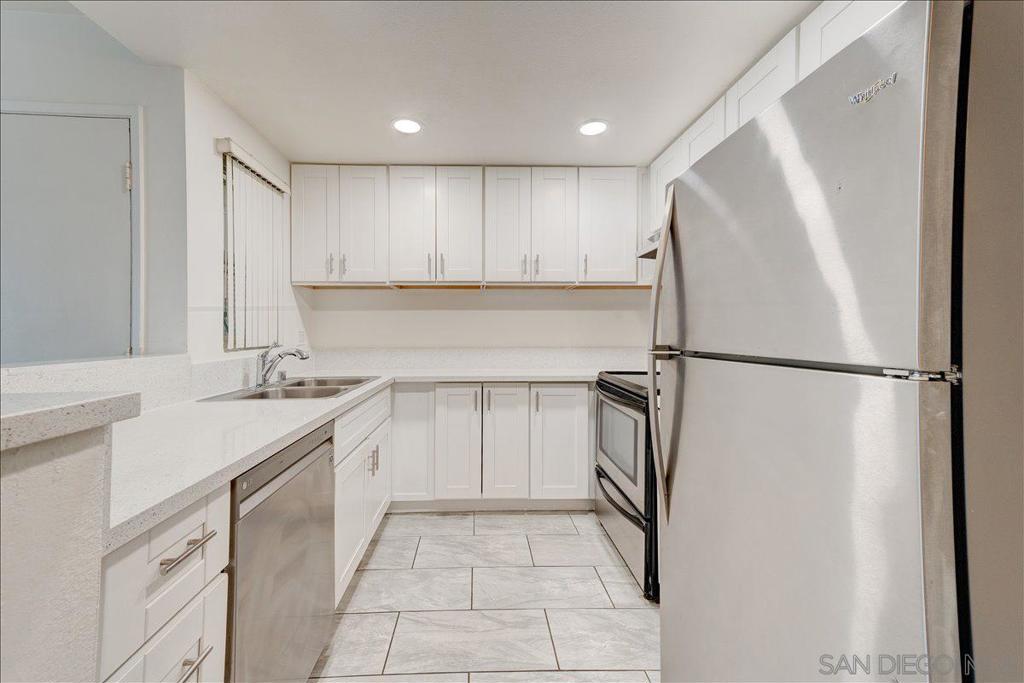 6076 Rancho Mission Rd - photo 2
