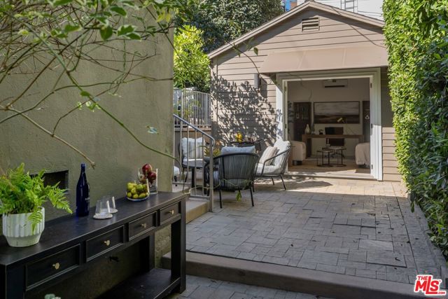 8963 Cynthia Street photo 31