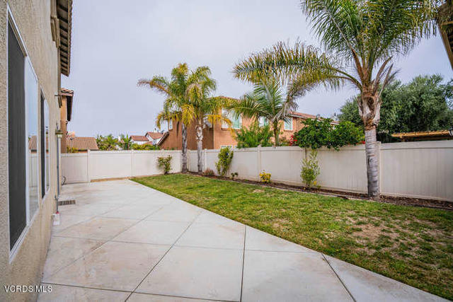 3003 Naples Drive, Oxnard CA: https://media.crmls.org/mediaz/4dcac801-ac5e-4c38-b45a-e5926f85fbc5.jpg