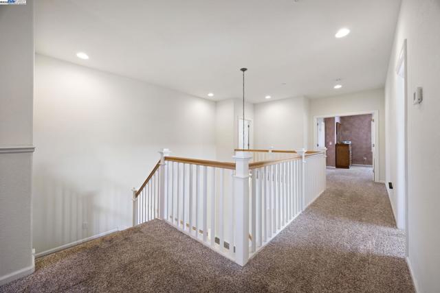 1037 Lexington Way, Livermore CA: https://media.crmls.org/mediaz/4dcad0c4-25b9-4637-b95d-dd8094661313.jpg