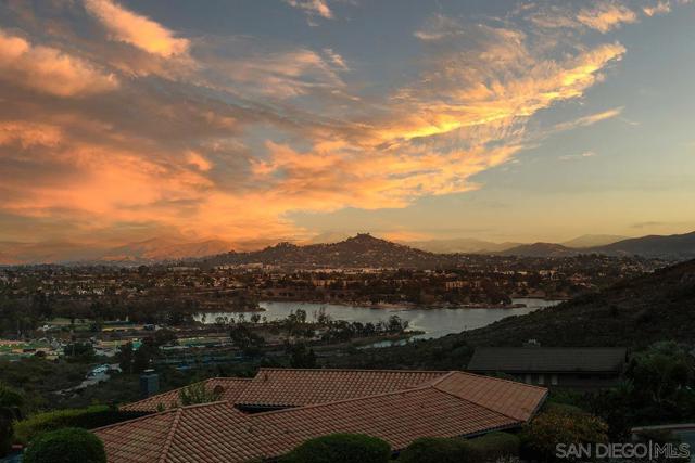 6346 Ridge Manor Avenue, San Diego CA: https://media.crmls.org/mediaz/4dcc9c99-8394-45bb-adbd-97cc24ab99ed.jpg