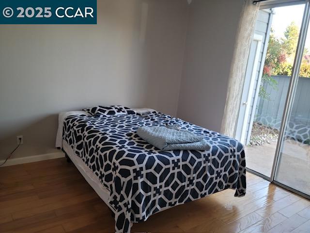 473 Cork Harbour Cir, Redwood City CA: https://media.crmls.org/mediaz/4dccfade-2714-43cf-8b0a-c3f5e8214a15.jpg