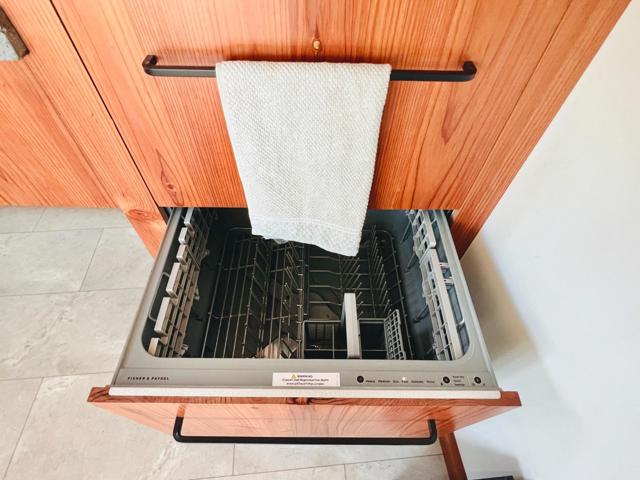 518 Container Way, Boulder Creek CA: https://media.crmls.org/mediaz/4dcd1b22-ffe7-4f49-9936-1887277149cb.jpg