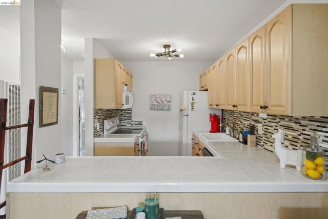 4081 Clayton Rd., Concord CA: https://media.crmls.org/mediaz/4dcd4d5c-5edc-4866-989a-877d0db30498.jpg