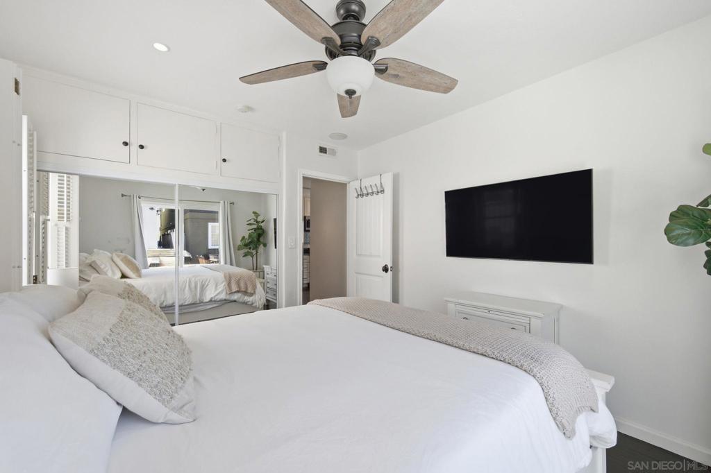 722 Balboa - photo 15
