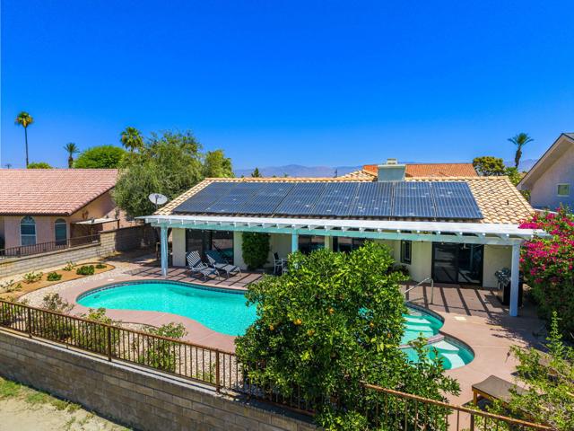 79835 Horseshoe Road, La Quinta CA: https://media.crmls.org/mediaz/4dcf58bf-0d54-4439-b500-e9a66fdad96a.jpg