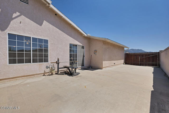 818 N Lois Avenue, Newbury Park CA: https://media.crmls.org/mediaz/4dcf64c5-b92e-4c28-83a7-b7269d3d33ba.jpg
