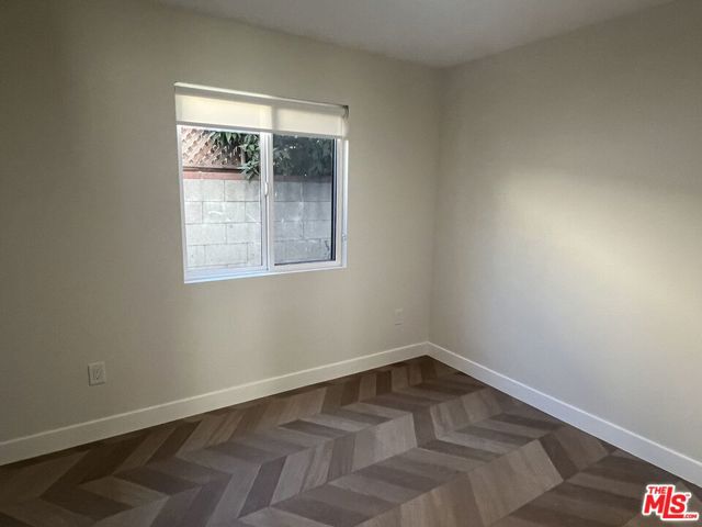 1282 1/2 S Highland Avenue, Los Angeles CA: https://media.crmls.org/mediaz/4dcf67bf-91d9-4976-93b8-d4f4069a1be0.jpg
