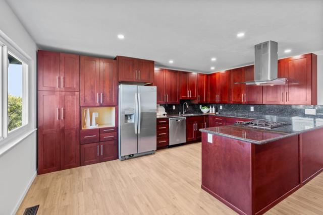 162 Coronado Avenue, San Carlos CA: https://media.crmls.org/mediaz/4dcfbb18-b5e2-4ec4-a9f7-4e60cfc9e626.jpg