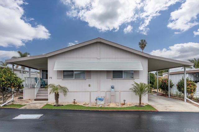 1501 Anza Avenue, Vista CA: https://media.crmls.org/mediaz/4dd0d10f-fa9b-4a9a-913d-30521f3feba7.jpg