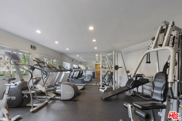 Drew Fenton | 2385 Roscomare Road Los Angeles CA | MLS: 7589042 Drew Fenton | 2385 Roscomare Road Los Angeles CA | MLS: 7589042