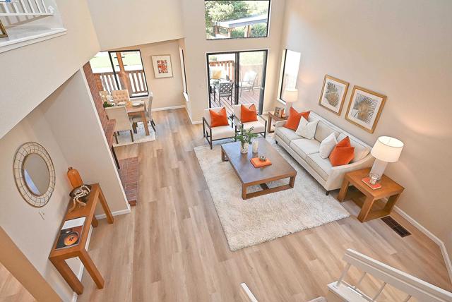 28111 Ziele Creek Dr, Hayward CA: https://media.crmls.org/mediaz/4dd20222-4f07-403d-934b-c309da2c21f2.jpg
