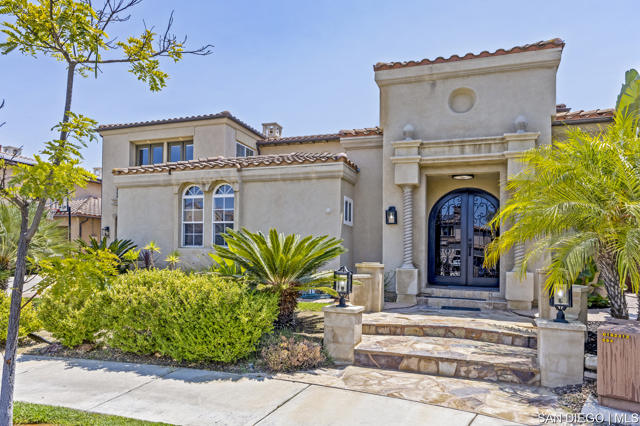 2832 Echo Ridge CT, Chula Vista CA: https://media.crmls.org/mediaz/4dd24668-028c-411e-bc92-307878952e96.jpg