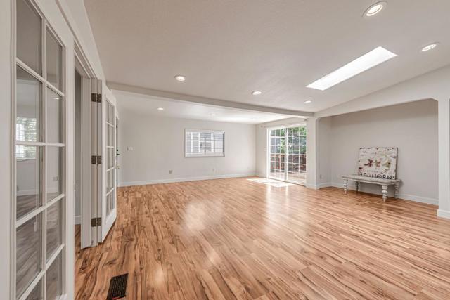 125 N Mary Avenue, Sunnyvale CA: https://media.crmls.org/mediaz/4dd2a64f-a098-422c-beb7-17e589ebc7d9.jpg
