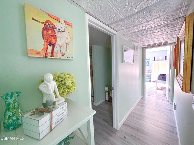 291 Sequoia Court, Thousand Oaks CA: https://media.crmls.org/mediaz/4dd2b927-d4be-4840-9f9b-12dc03ad48fd.jpg