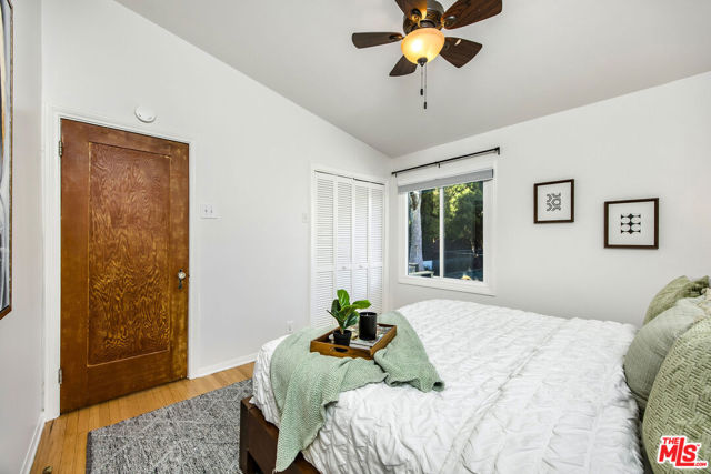 3720 Tuller Avenue, Los Angeles CA: https://media.crmls.org/mediaz/4dd419f4-6ceb-42bd-b0ba-72599fe63ee9.jpg