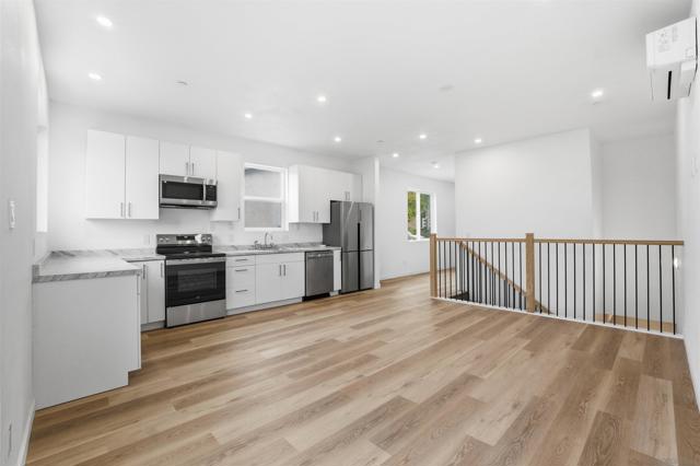 Image 10 of 70 For 490 Lado De Loma Dr #1-4