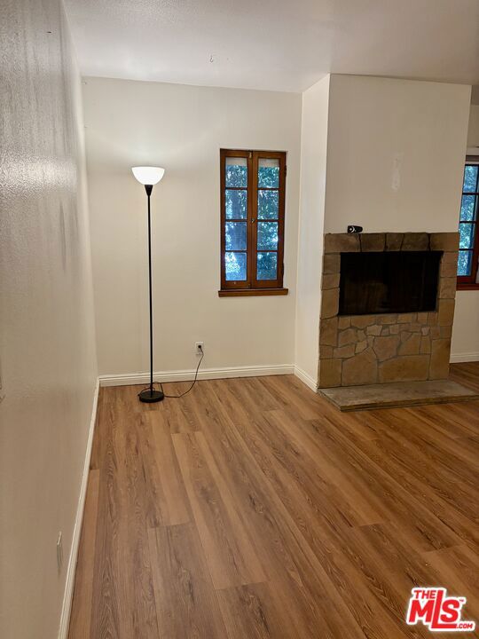 639 Navy Street, B photo 15