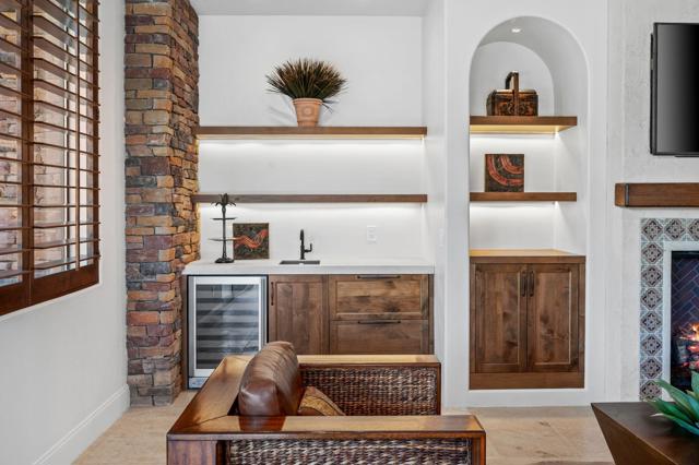 50375 Via Serenidad, La Quinta CA: https://media.crmls.org/mediaz/4dd62d84-4763-41b4-bd14-81e6a9f288dd.jpg