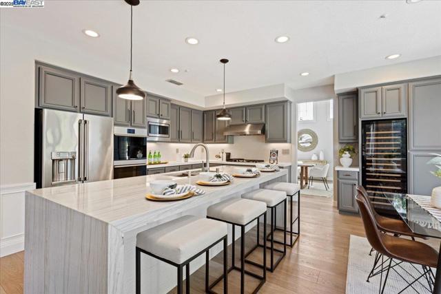 1699 Lodestone Rd, Livermore CA: https://media.crmls.org/mediaz/4dd787ca-45d9-456a-80e7-396caf91c963.jpg