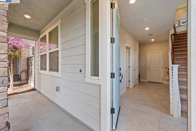 Image 4 of 60 For 2880 Stringham Way