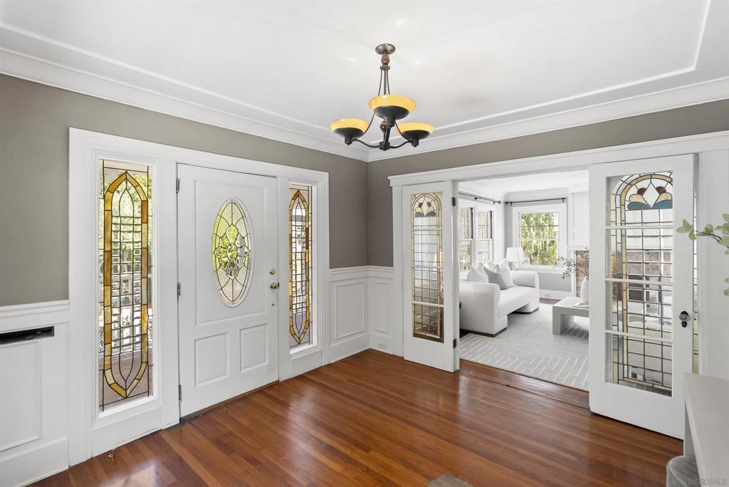 921 Court Way - photo 9