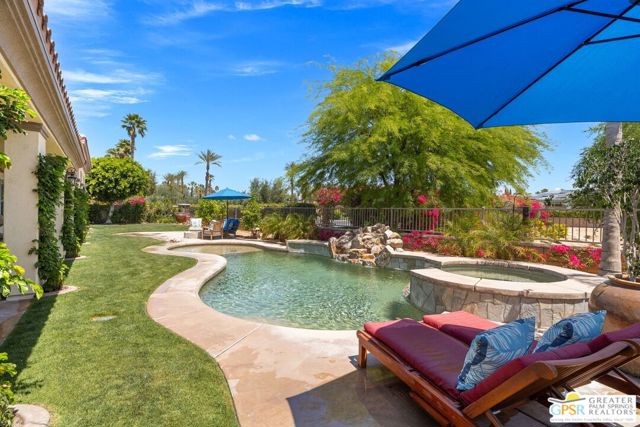 1 Toscana Way, Rancho Mirage CA: https://media.crmls.org/mediaz/4dd95afd-440d-402e-a858-38e2e7b27219.jpg
