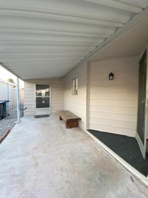 601 N Kirby Street, Hemet CA: https://media.crmls.org/mediaz/4dd9d1ea-e134-45d7-8845-175de266426b.jpg