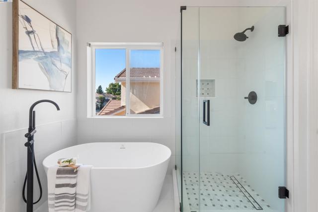 4667 Myrtle Dr, Dublin CA: https://media.crmls.org/mediaz/4ddac9a3-bd35-44f1-9c30-d97457ff529b.jpg