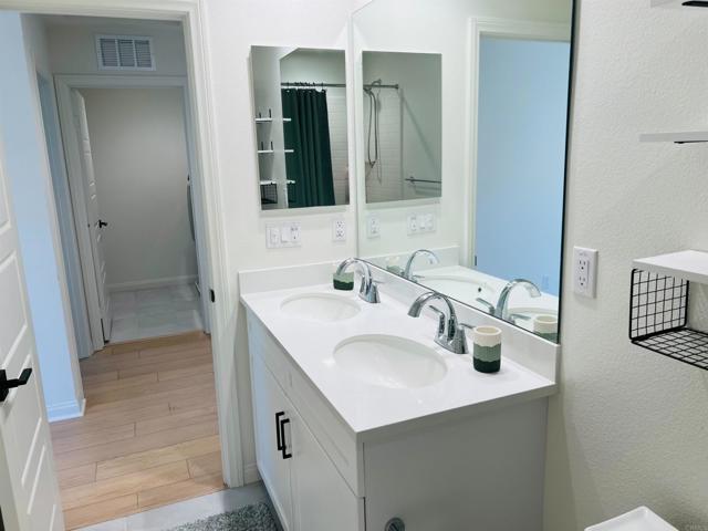 Detail Gallery Image 47 of 59 For 530 Longmeadow St, Vista,  CA 92081 - 3 Beds | 2/1 Baths