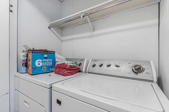 200 Burnett Avenue, Morgan Hill CA: https://media.crmls.org/mediaz/4ddbe597-67c4-455f-8fb4-67fdc7f3790a.jpg