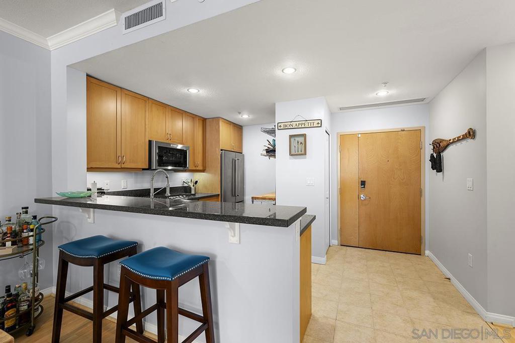850 Beech Street - photo 5