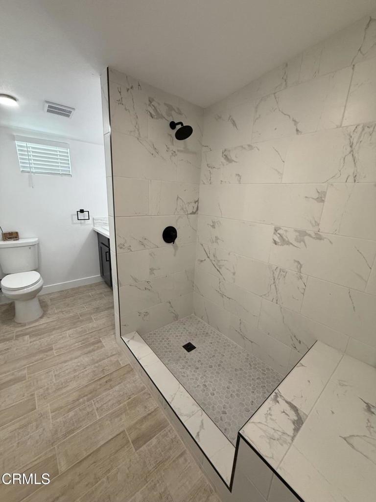 https://media.crmls.org/mediaz/4ddcb6bb-9af7-4a16-a6fc-43ead44423a8.jpg?preset=X-Large