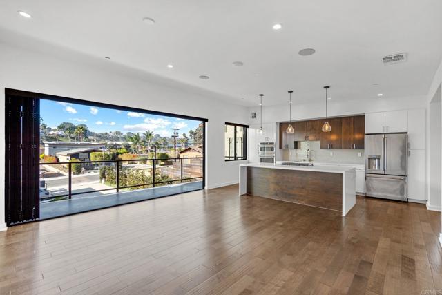 Home for Sale in Solana Beach