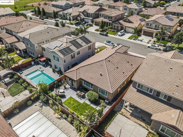 226 Wynn St, Oakley CA: https://media.crmls.org/mediaz/4dde8ed8-2996-4634-ad49-a9eb47bea332.jpg