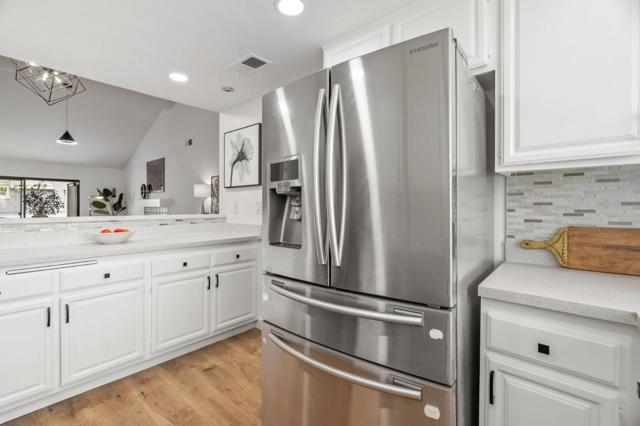 6474 Buena Vista Drive, Newark CA: https://media.crmls.org/mediaz/4ddf0eca-c9eb-412b-80fa-01d01cf05339.jpg