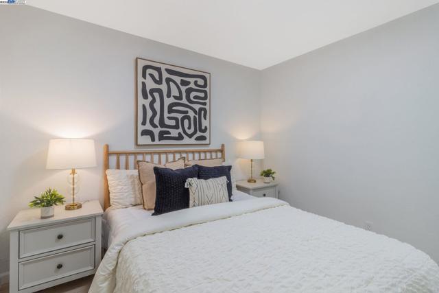 6919 Wilson Way, El Cerrito CA: https://media.crmls.org/mediaz/4ddfa159-72cf-492f-bcc5-df1c7d870807.jpg