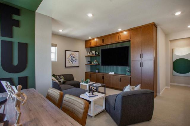 7130 Rece Lane, Gilroy CA: https://media.crmls.org/mediaz/4ddfabe6-2ef4-4ea9-b1fc-79c1860bfb89.jpg