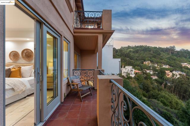 530 Gravatt Dr, Berkeley CA: https://media.crmls.org/mediaz/4de10211-28fd-4428-b205-6232ee6d7f8d.jpg