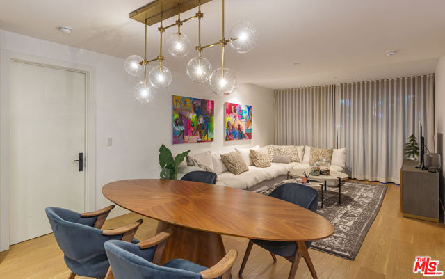 10777 Wilshire Boulevard, Los Angeles CA: https://media.crmls.org/mediaz/4de1d8d8-92f1-4591-a5a9-89f7acd93c5a.jpg