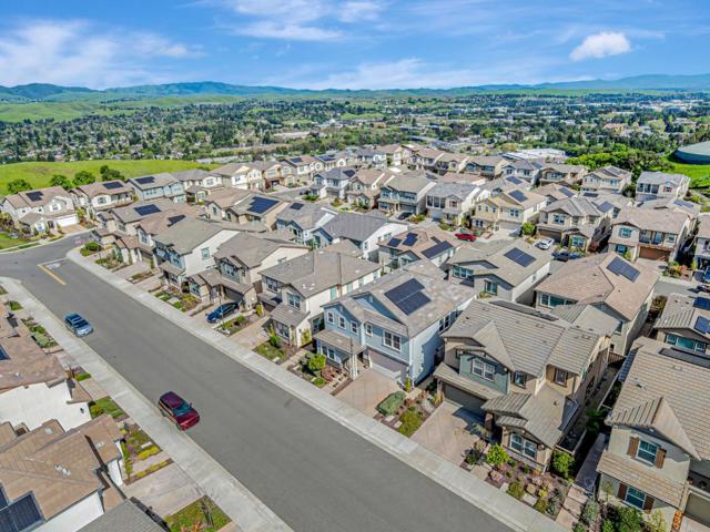 232 Via Encanto, San Ramon CA: https://media.crmls.org/mediaz/4de1f682-d47d-48dc-b60f-ac5a9b65d12e.jpg