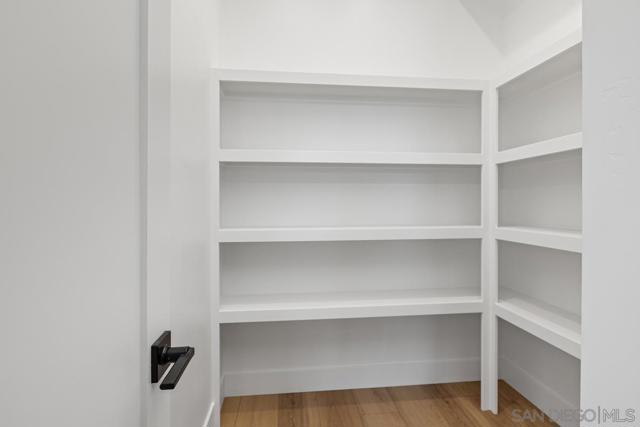 1826 Galveston St, San Diego CA: https://media.crmls.org/mediaz/4de2049a-b9ed-4c9d-aa3a-f4c038bb3a7b.jpg