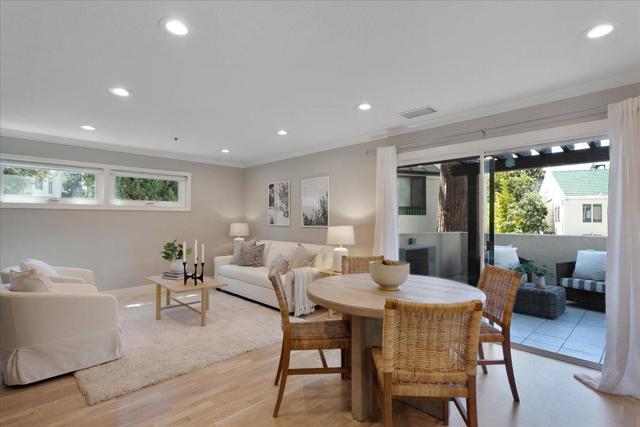 181 Centre Street, Mountain View CA: https://media.crmls.org/mediaz/4de29ec1-c8d3-463d-bb56-df87b52b980d.jpg