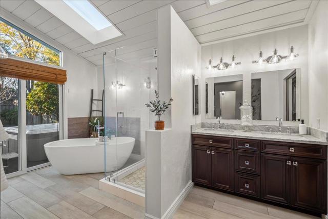 305 Albert Drive, Los Gatos CA: https://media.crmls.org/mediaz/4de34f34-2033-4ed2-82f1-82c7d04a706e.jpg