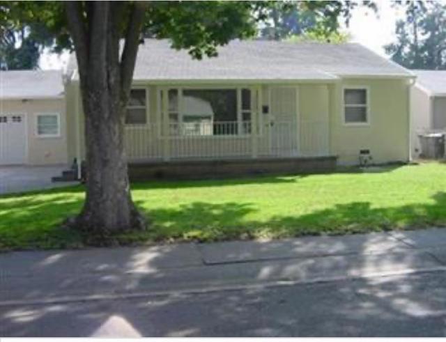 1830 De Ovan Avenue, Stockton CA: https://media.crmls.org/mediaz/4de394c6-2dfd-41df-aca2-d833fd359265.jpg