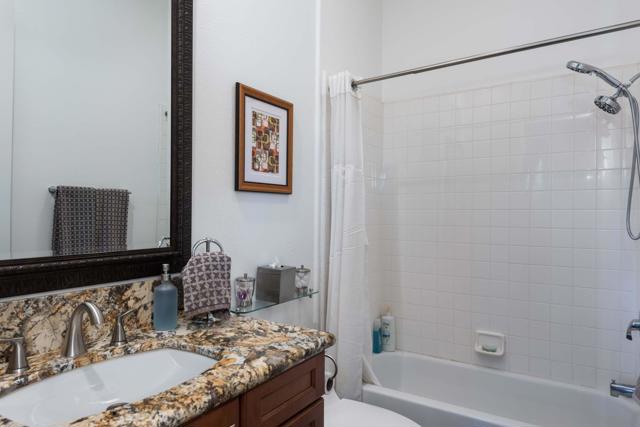 69822 Camino Pacifico, Rancho Mirage CA: https://media.crmls.org/mediaz/4de484c6-1bc3-4b77-8ed5-ab2d7d1079c0.jpg