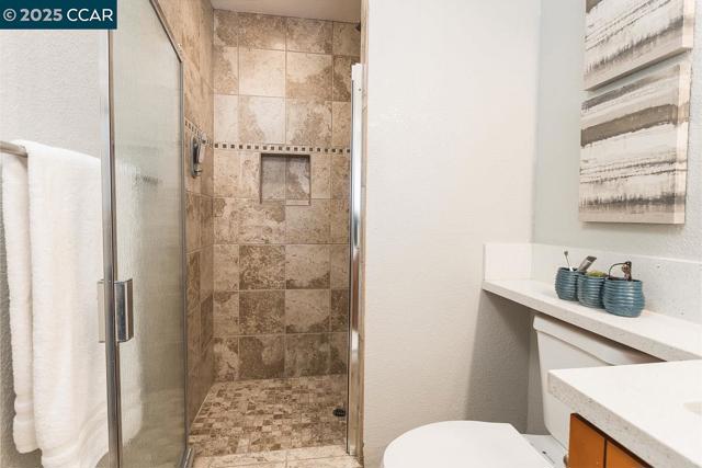 1736 Silverwood Dr, Martinez CA: https://media.crmls.org/mediaz/4de49756-c77b-4426-b713-0c0e5dddf2ec.jpg