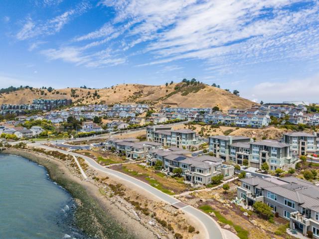 19 Waterline Place, Richmond CA: https://media.crmls.org/mediaz/4de49d76-b5f5-427e-9847-296672b72621.jpg