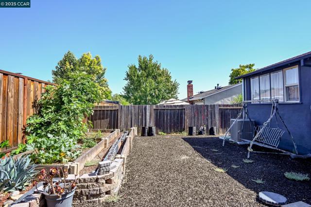 3189 Fitzpatrick Dr, Concord CA: https://media.crmls.org/mediaz/4de61b79-f30c-4a5d-b5c8-a7d9a4ed0da4.jpg